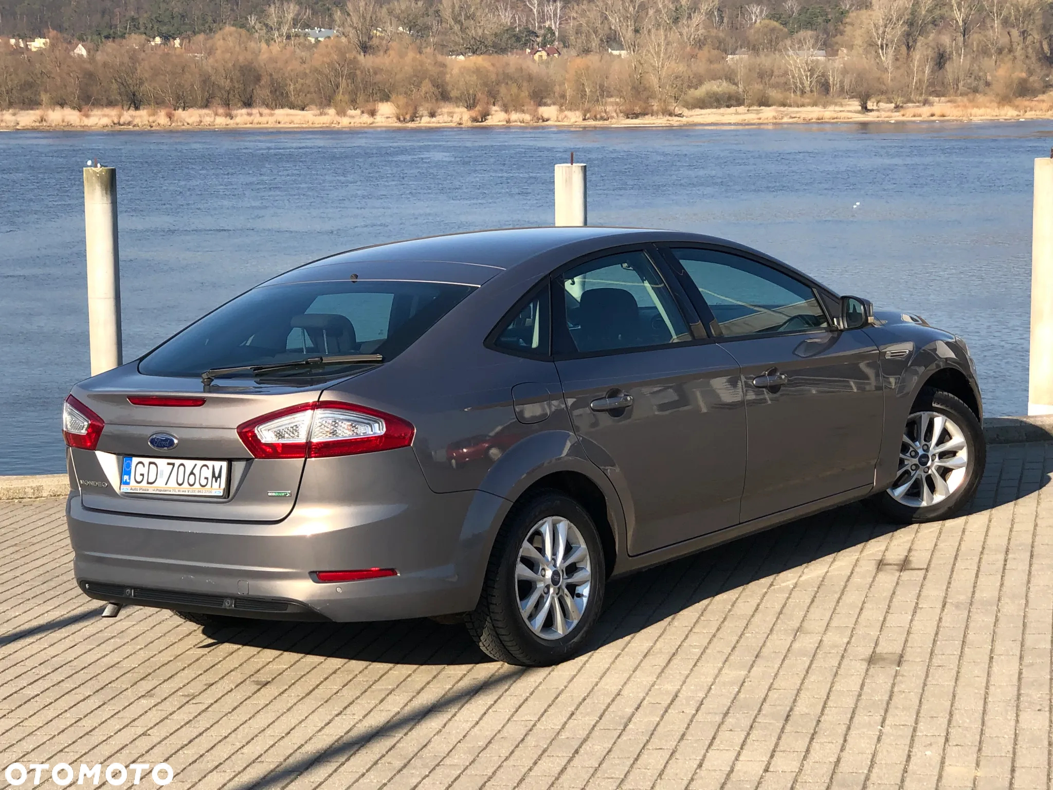 Ford Mondeo - 28