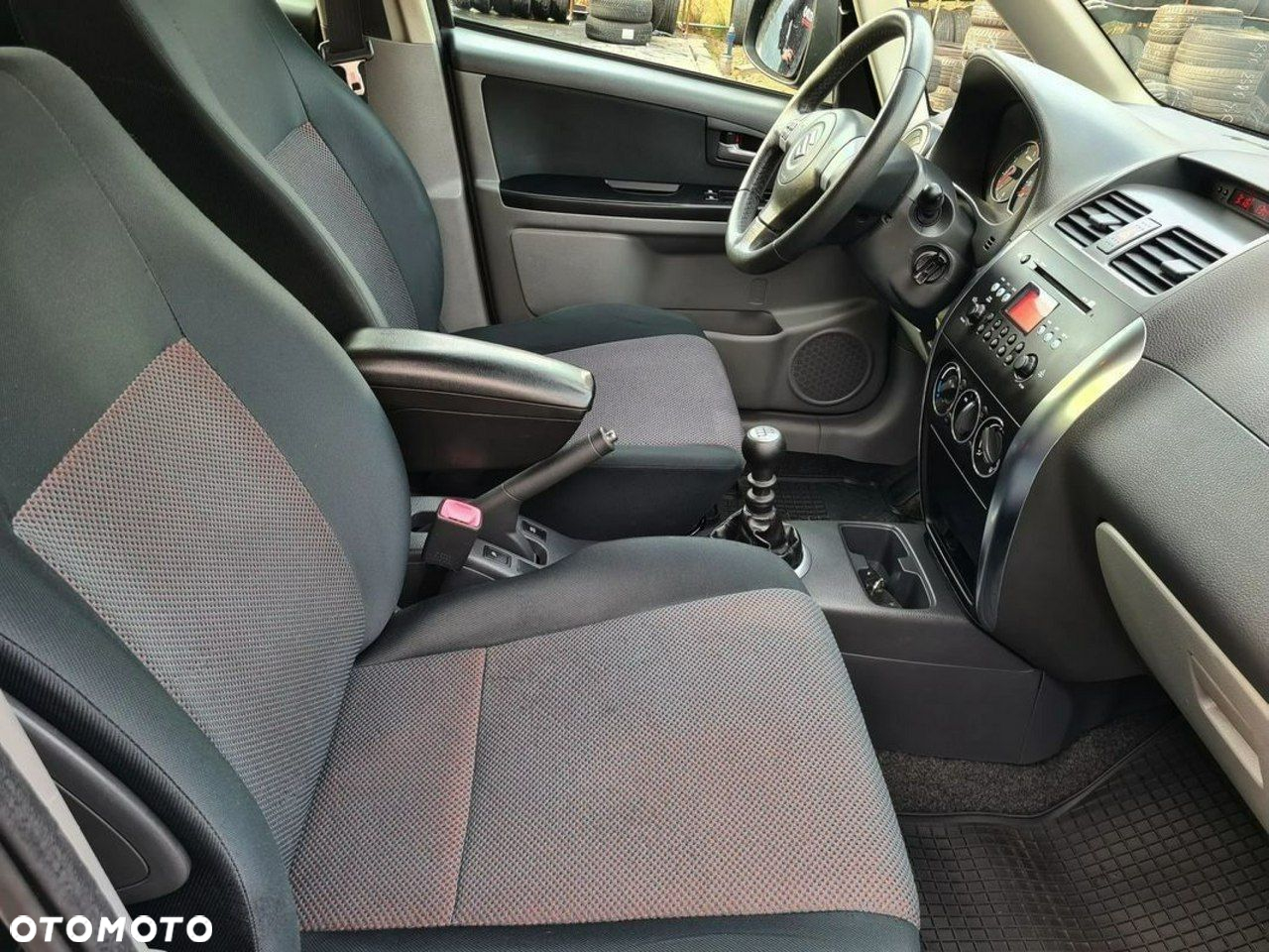 Suzuki SX4 1.9 DDiS DPF 4x2 Comfort - 32