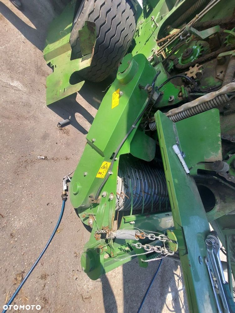 PODBIERACZ PRASA KRONE COMPRIMA F155 XC 2011R - 5