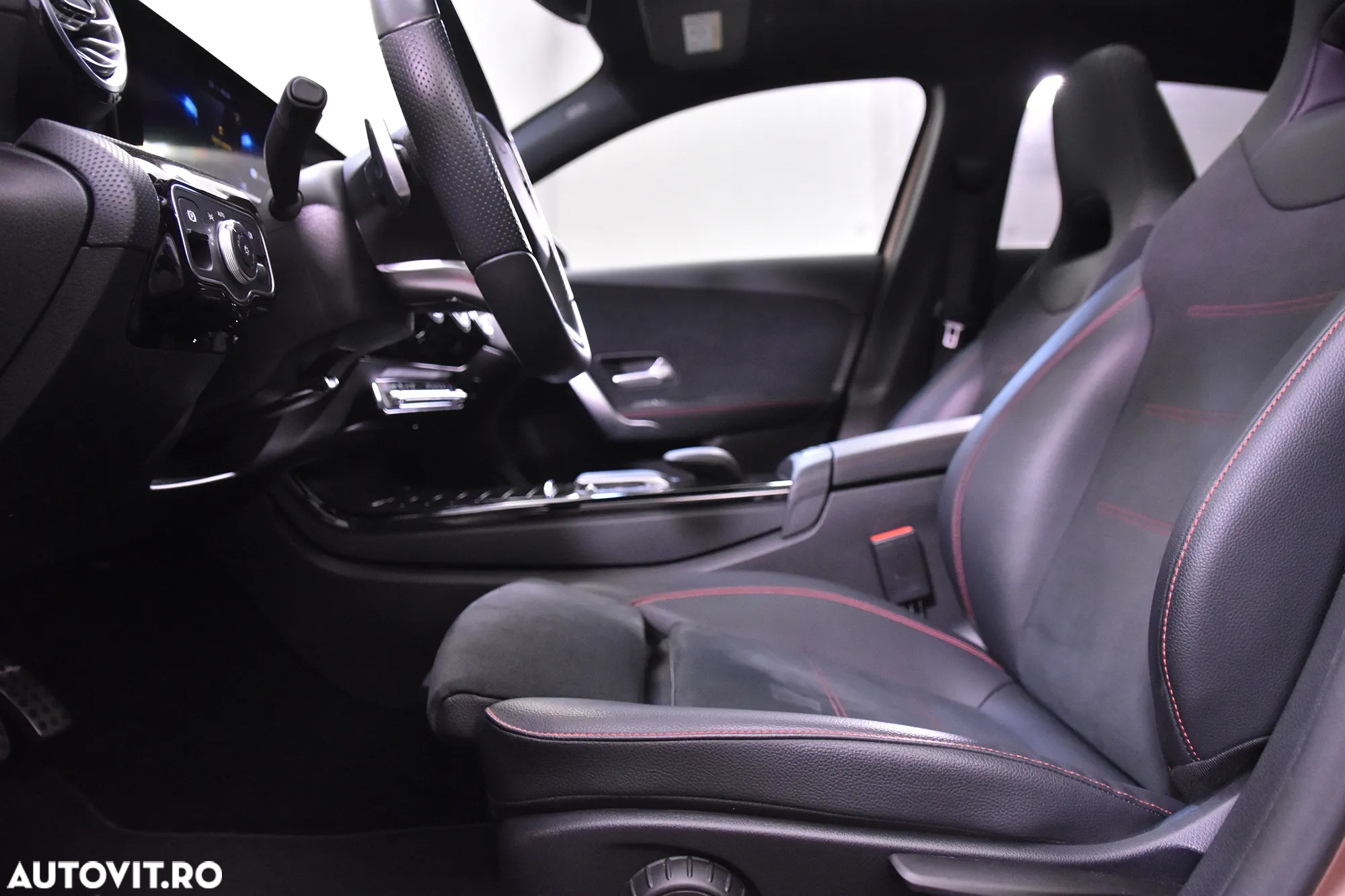 Mercedes-Benz A 250 e 8G-DCT Edition AMG Line - 25