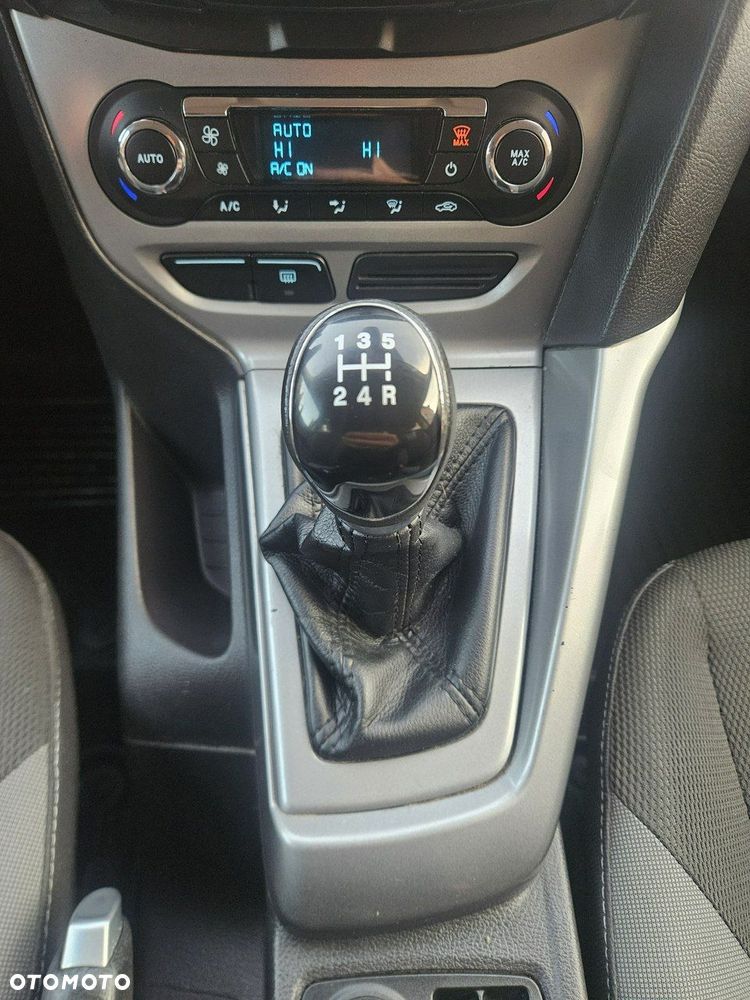 Ford Focus 1.6 Edition - 29