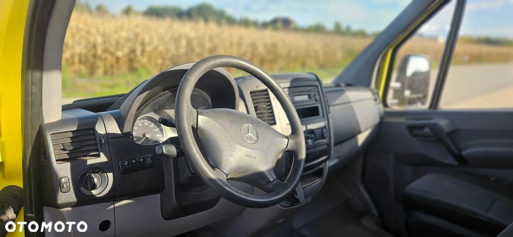 Mercedes-Benz Sprinter - 22