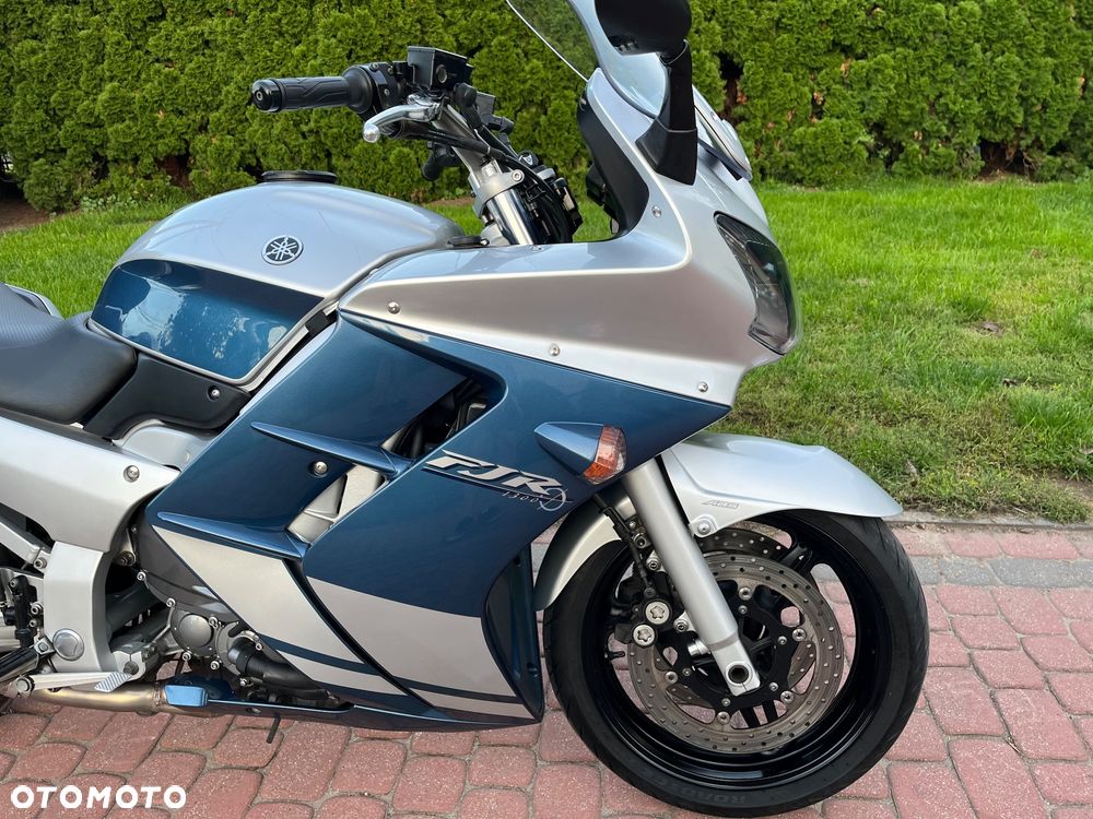 Yamaha FJR - 15