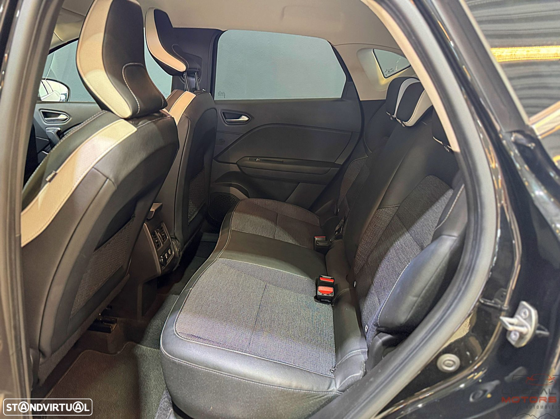 Renault Captur 1.0 TCe Exclusive - 15