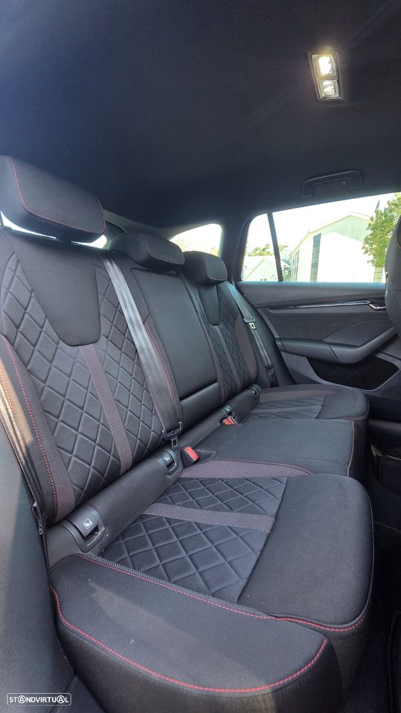 Skoda Octavia Break 1.4 TSI DSG RS - 10