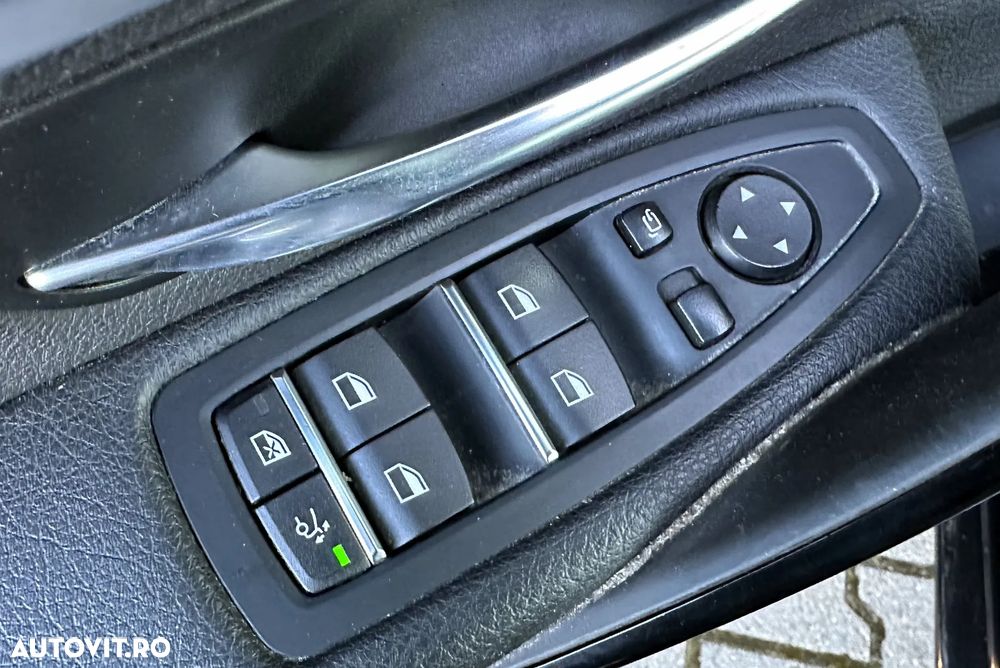 BMW Seria 3 - 36