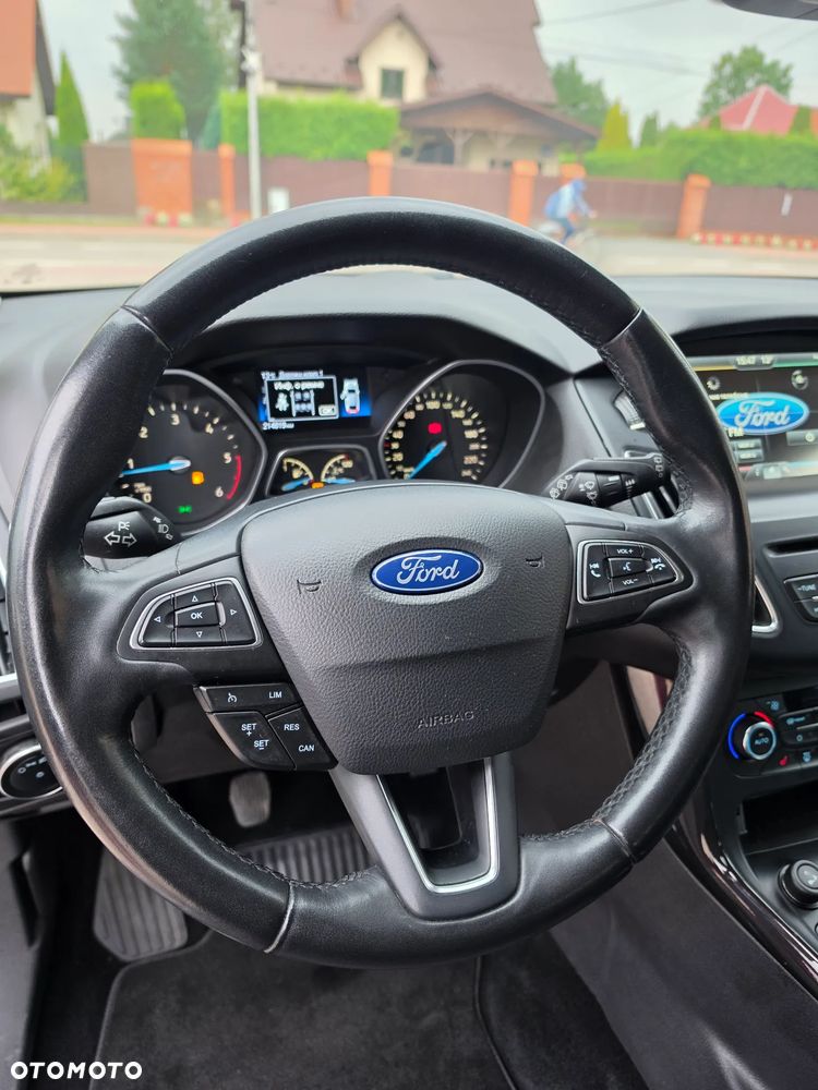 Ford Focus 1.5 TDCi Titanium ASS - 40