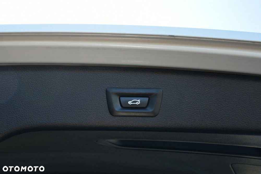 BMW X3 xDrive20i xLine - 34