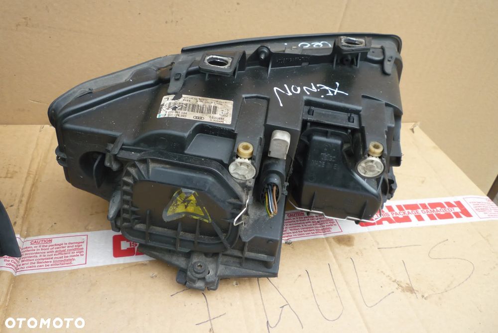 lampa prawa Audi A4 b6 Xenon Valeo Europa - 6