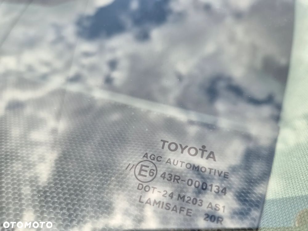 Toyota Avensis 1.8 Executive - 13
