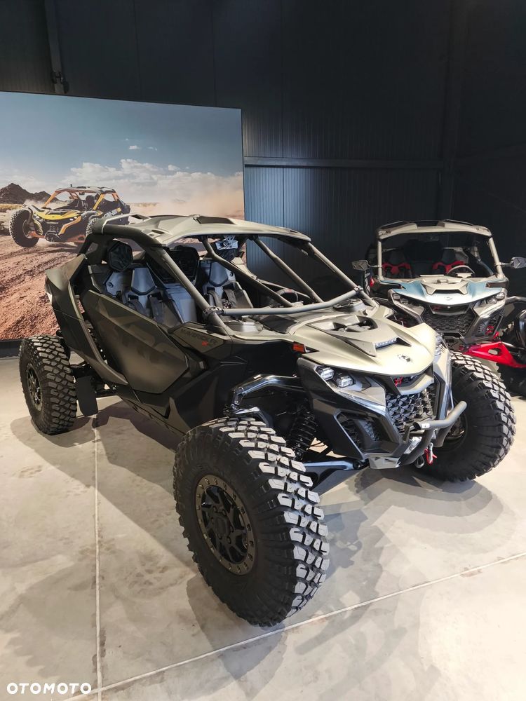 Can-Am Maverick - 2