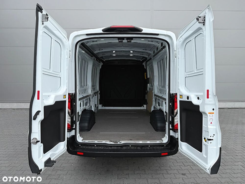 Ford Transit - 29