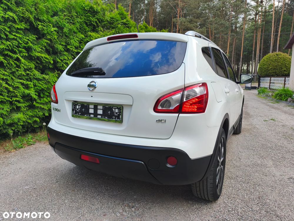 Nissan Qashqai 2.0 dCi 4 x 4 DPF tekna - 11