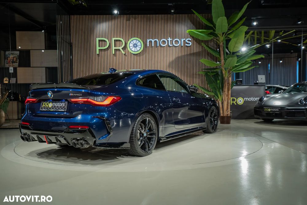 BMW M4 M440i xDrive AT MHEV - 32