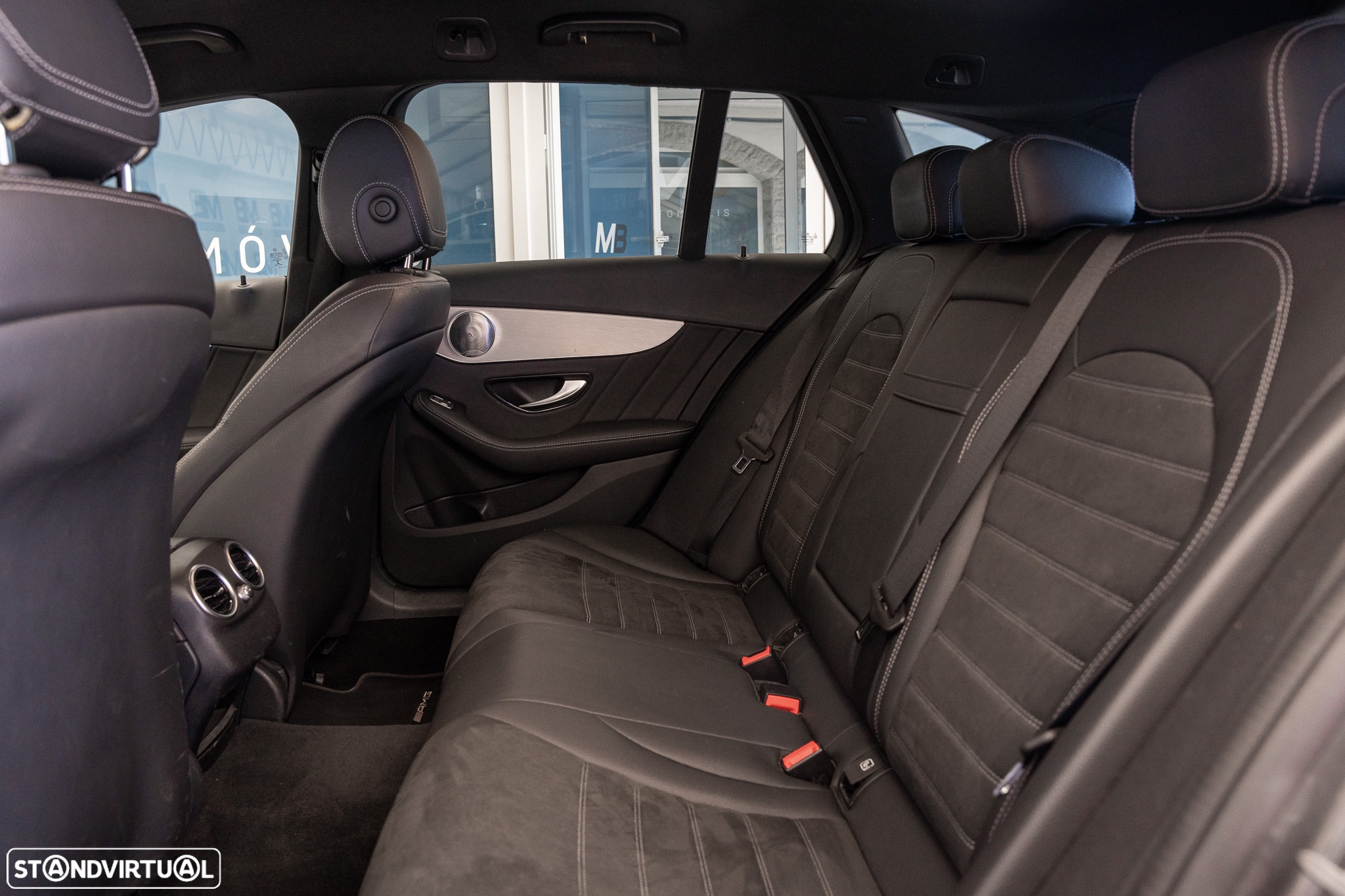 Mercedes-Benz C 300 de AMG Line - 8