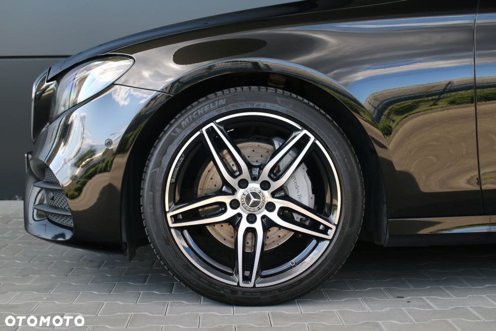 Mercedes-Benz Klasa E 220 d 4-Matic 9G-TRONIC - 10