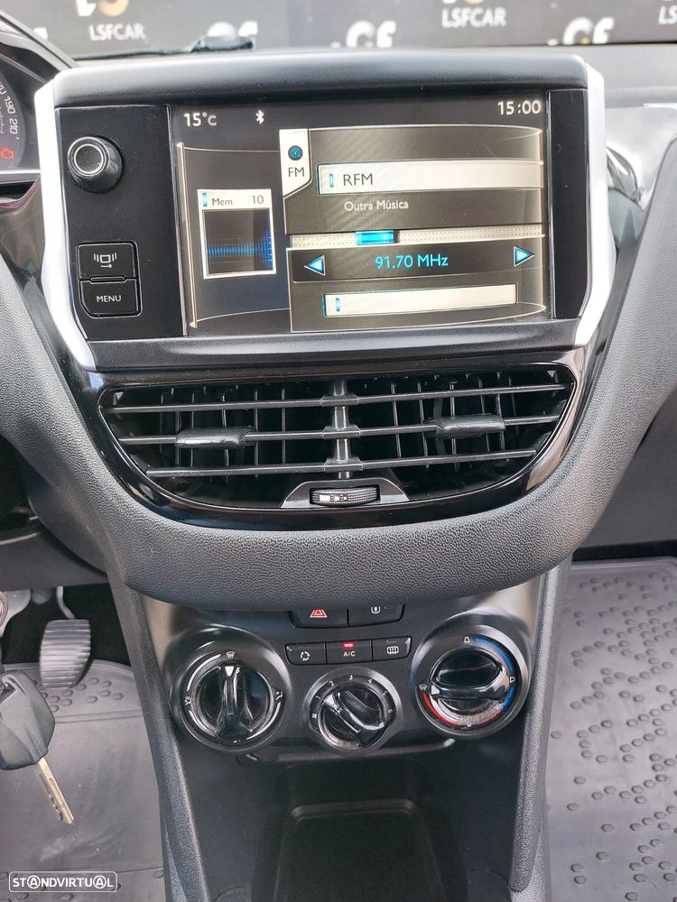 Peugeot 208 1.4 HDi Active - 23