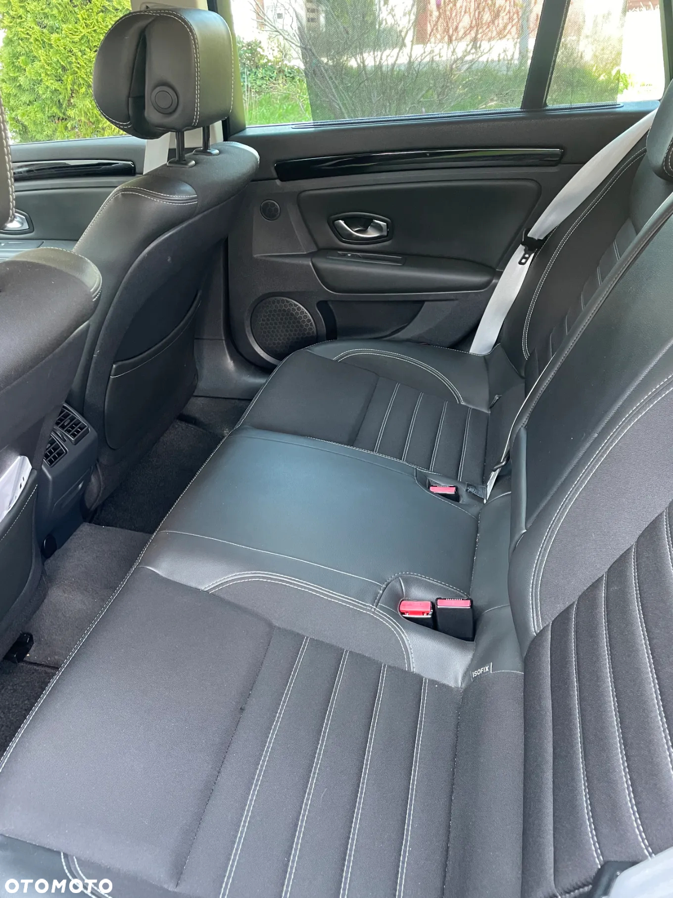 Renault Laguna dCi 110 FAP Bose Edition - 9