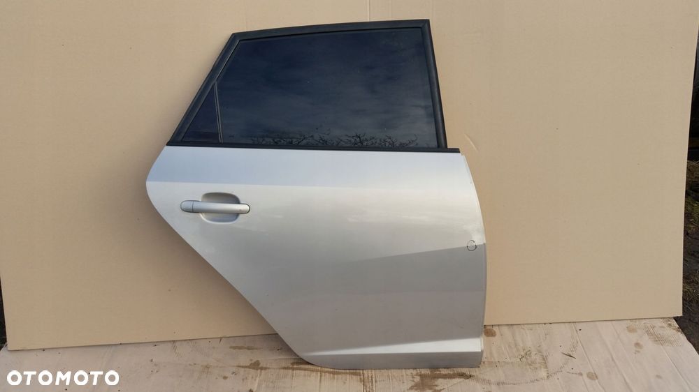 seat ibiza 4 iv kombi 6j ls1u drzwi tył prawe - 1
