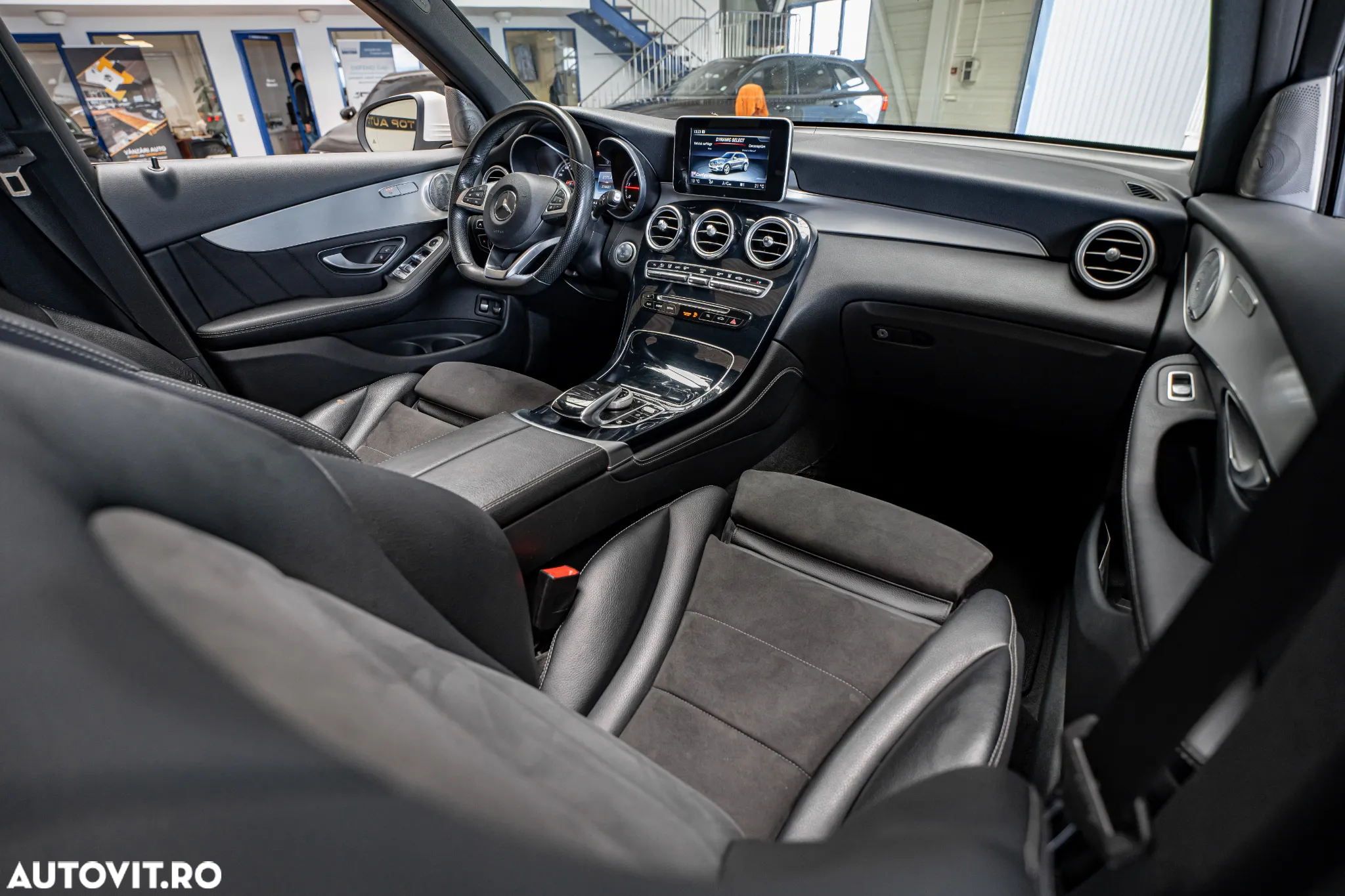 Mercedes-Benz GLC 220 d 4Matic 9G-TRONIC AMG Line - 15