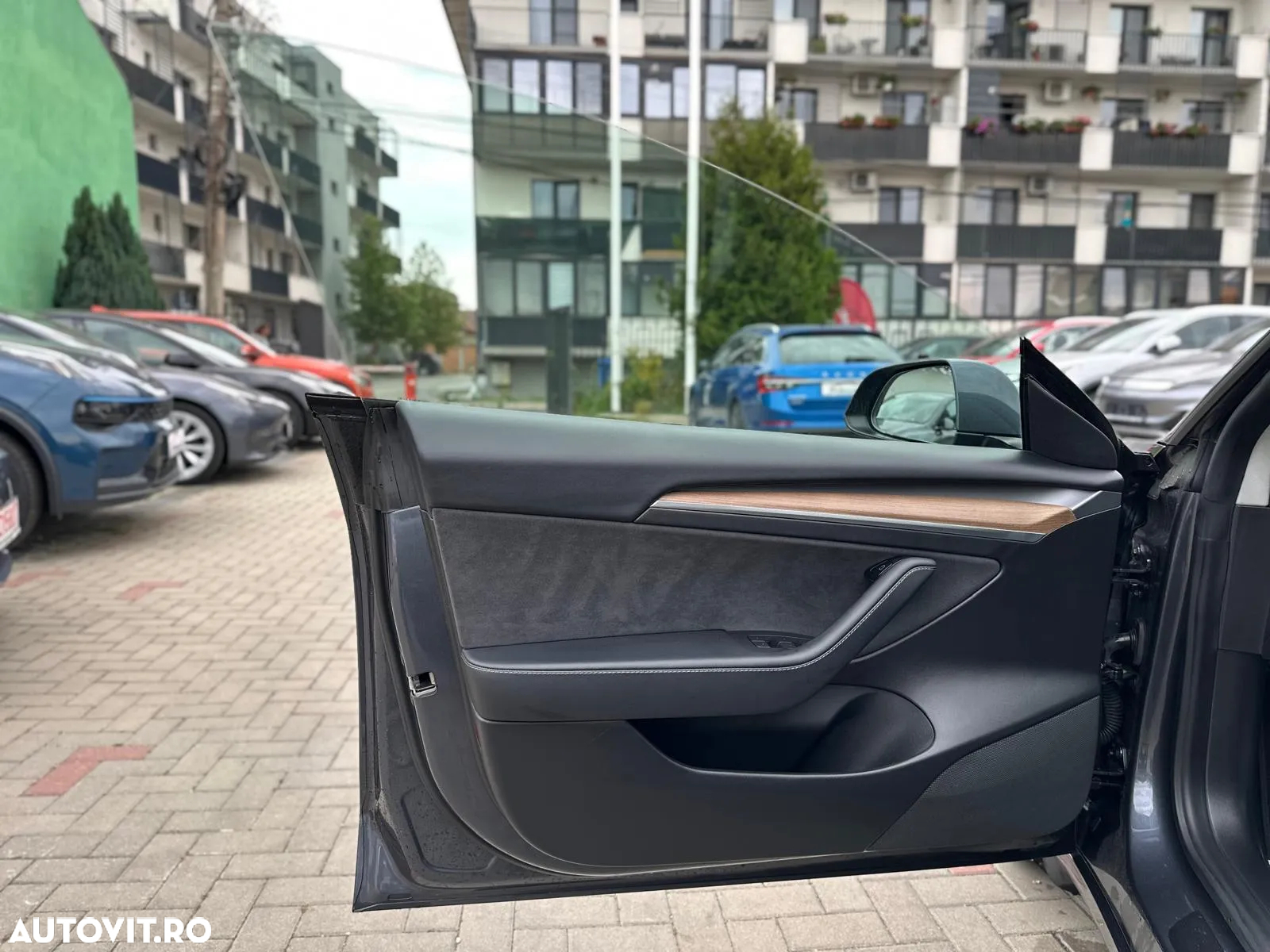 Tesla Model 3 Langstreckenbatterie Allradantrieb Dual Motor Performance - 31