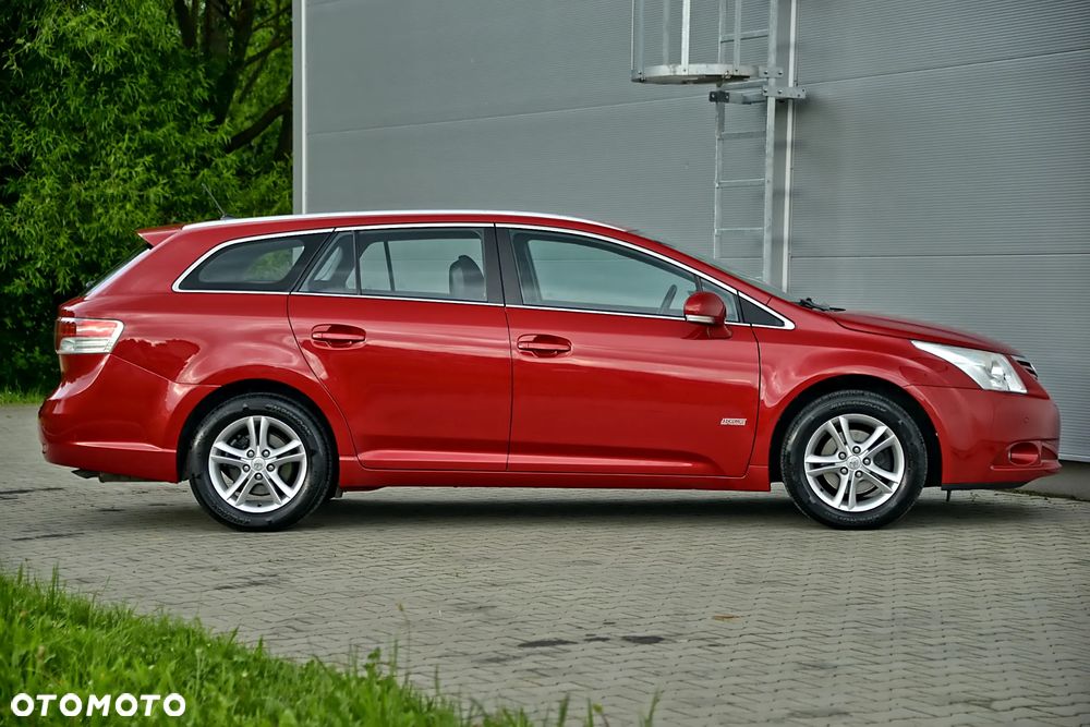 Toyota Avensis 1.8 Premium EU5 MS - 20