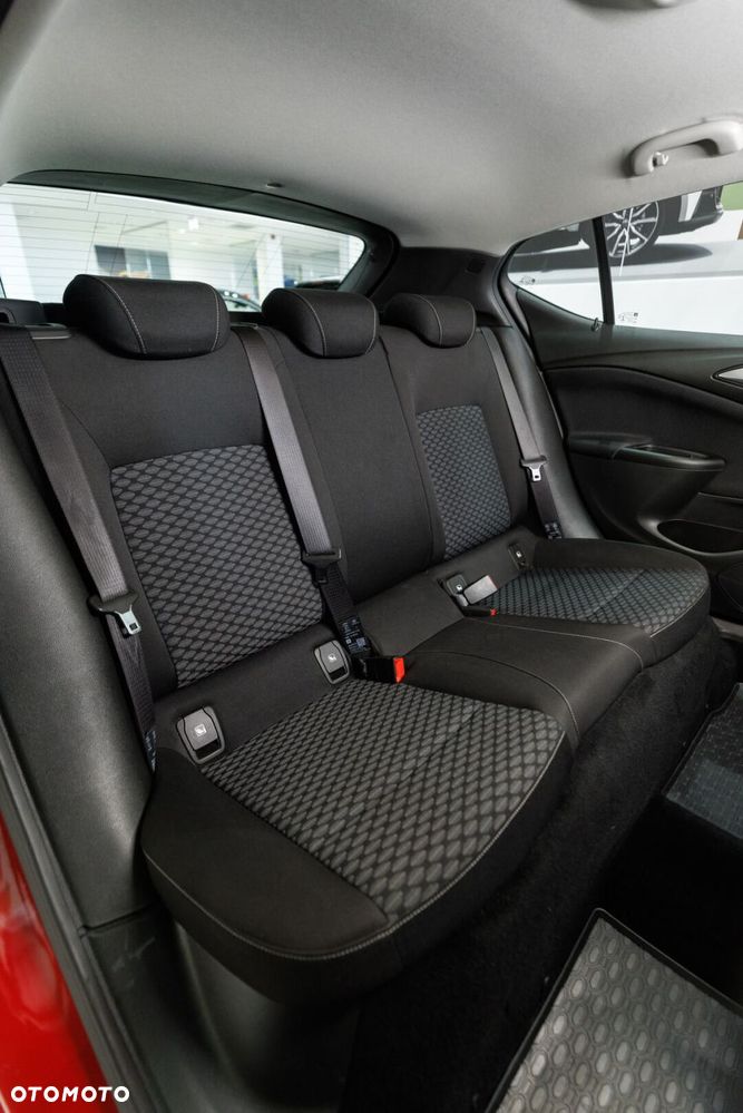 Opel Astra - 18