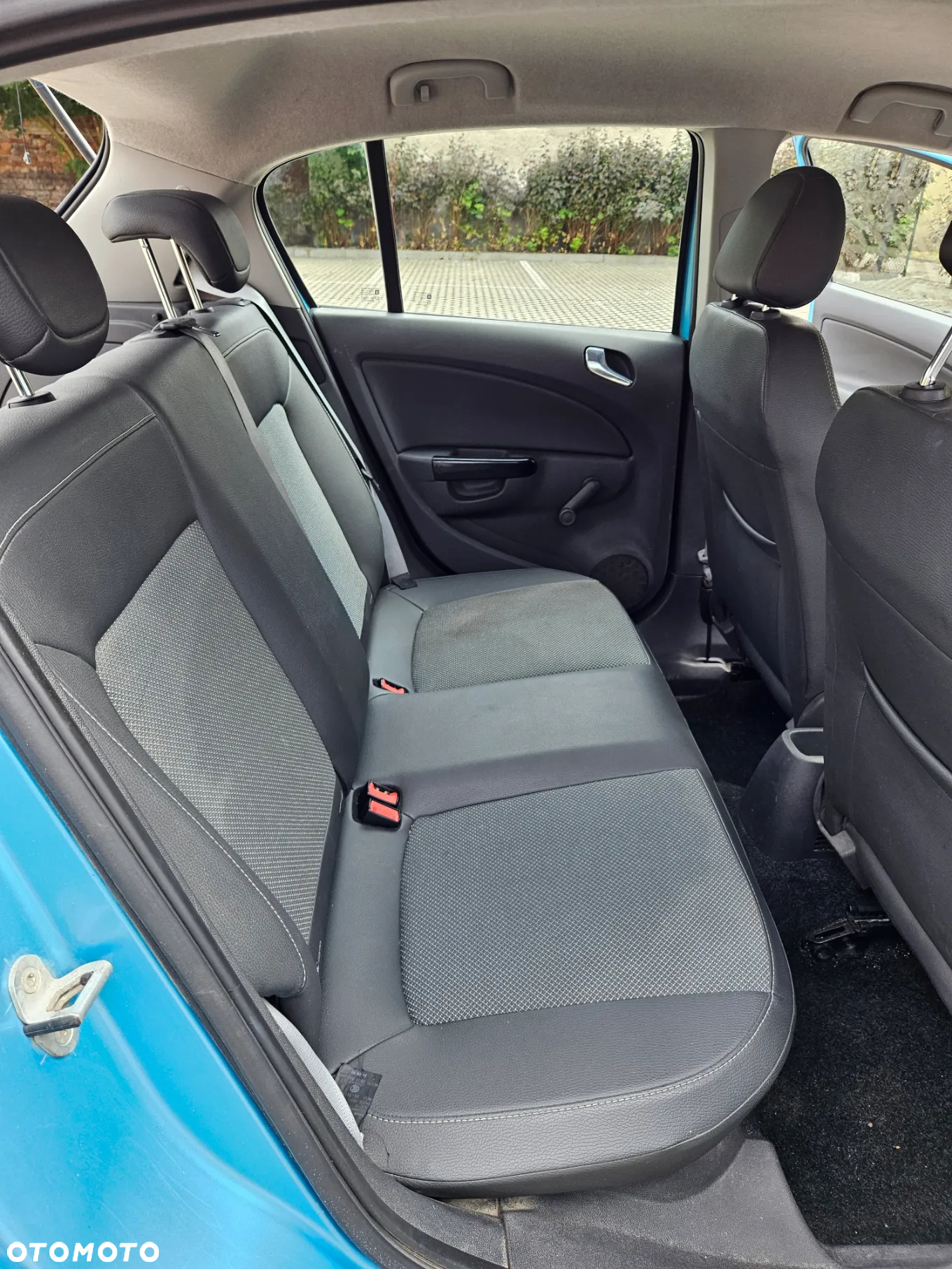 Opel Corsa 1.4 16V Color Edition - 23