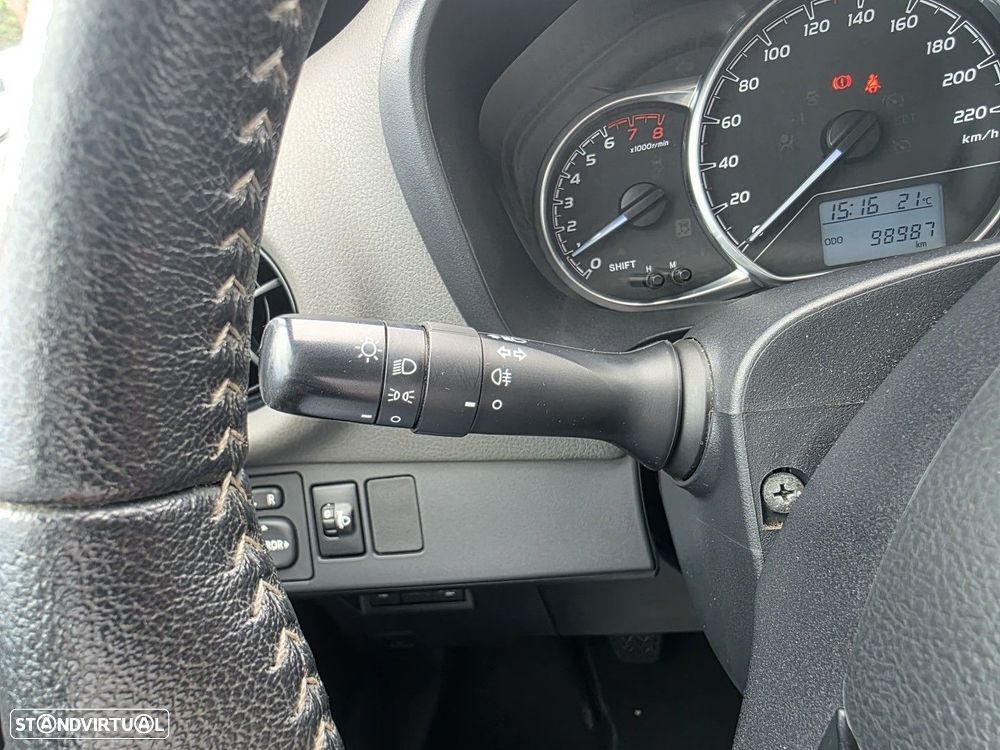 Toyota Yaris 1.0 VVT-i Comfort Plus - 21