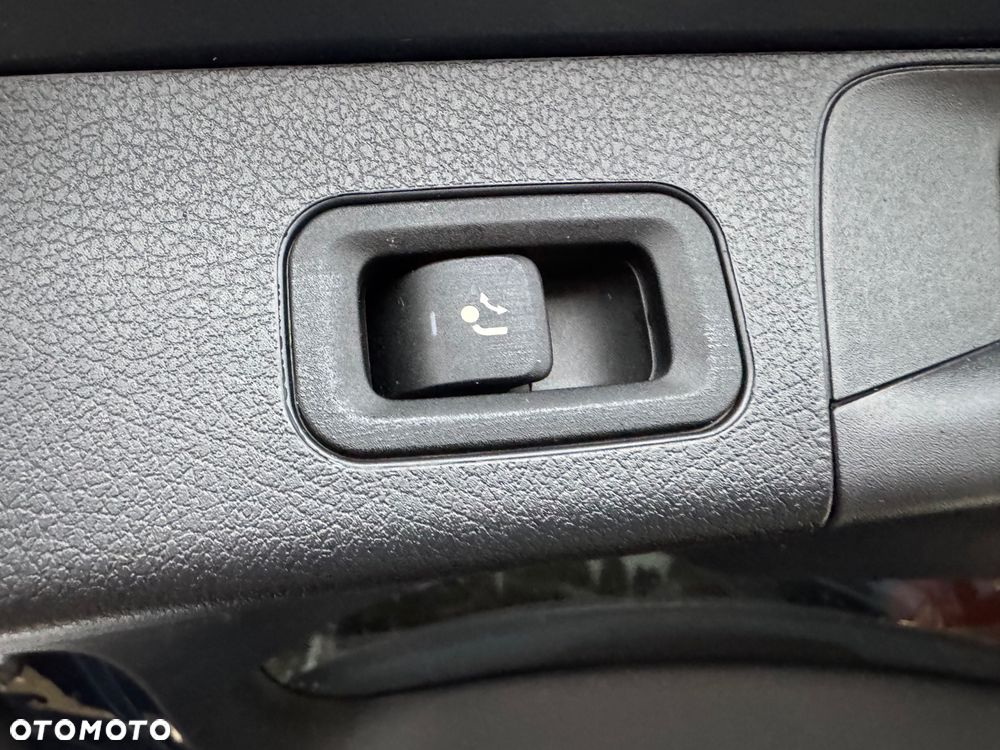 Mercedes-Benz GLB 200 d 8G-DCT Progressive Advanced - 26