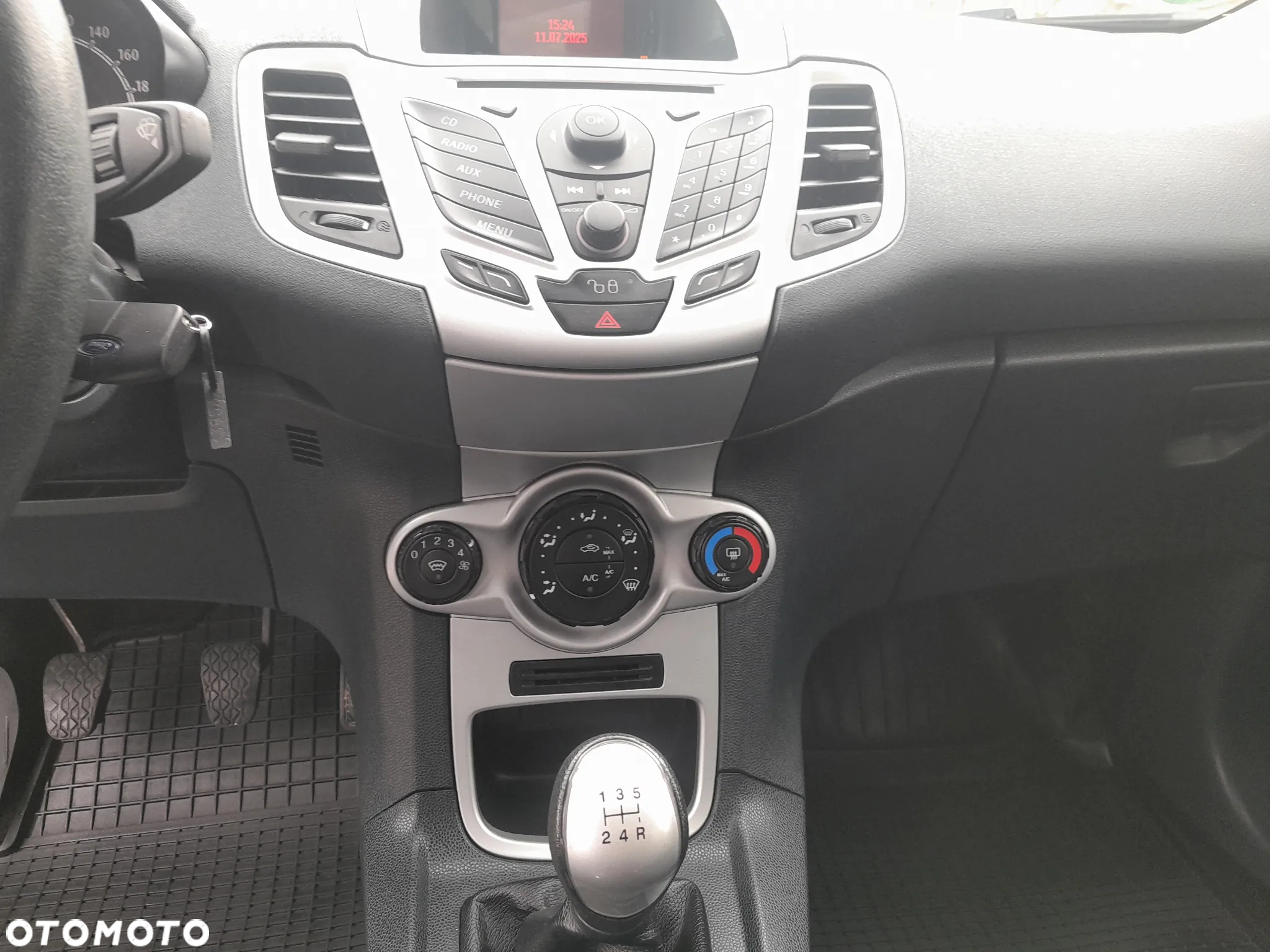 Ford Fiesta - 13