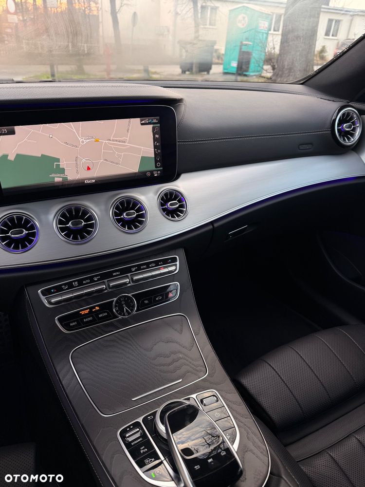 Mercedes-Benz Klasa E 200 9G-TRONIC - 26