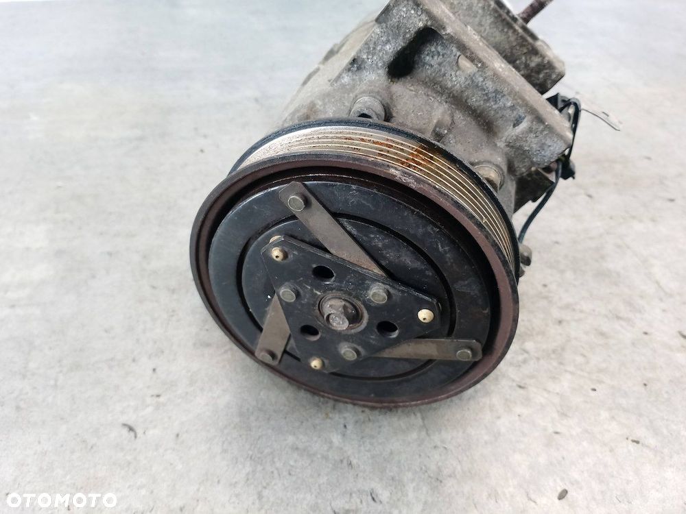 POMPA, SPRĘŻARKA KLIMATYZACJI NISSAN PRIMERA III P12 2.0 16V - 3