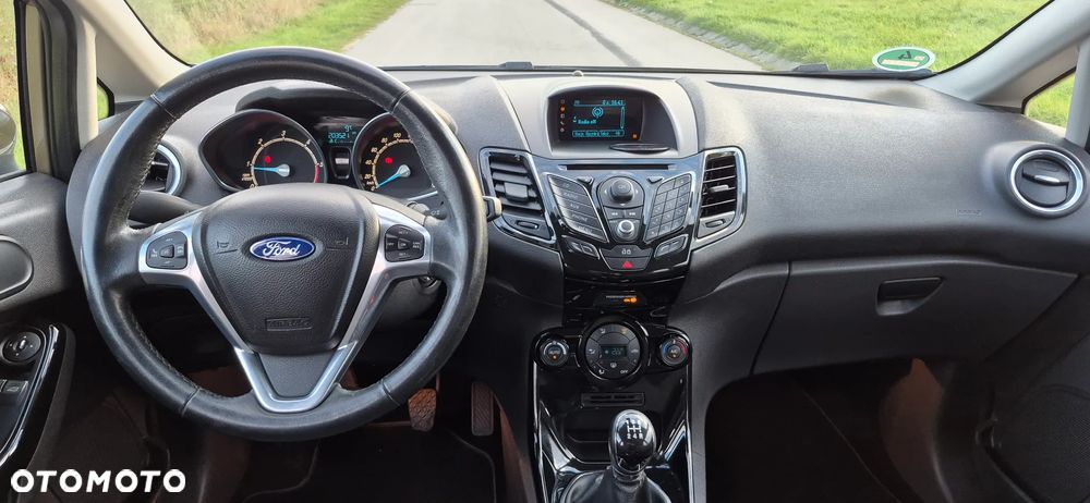 Ford Fiesta 1.6 TDCi Platinium X - 26