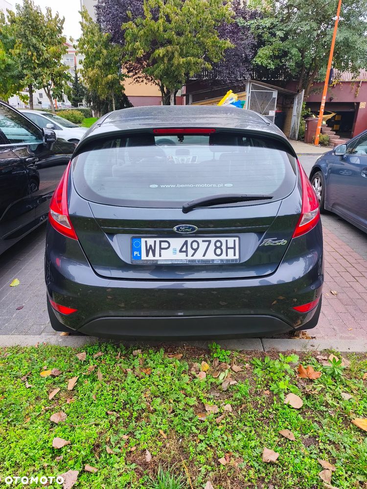 Ford Fiesta 2010 photo 4