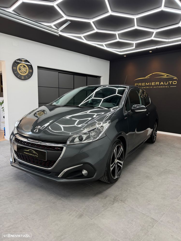Peugeot 208 1.2 PureTech GT Line - 1