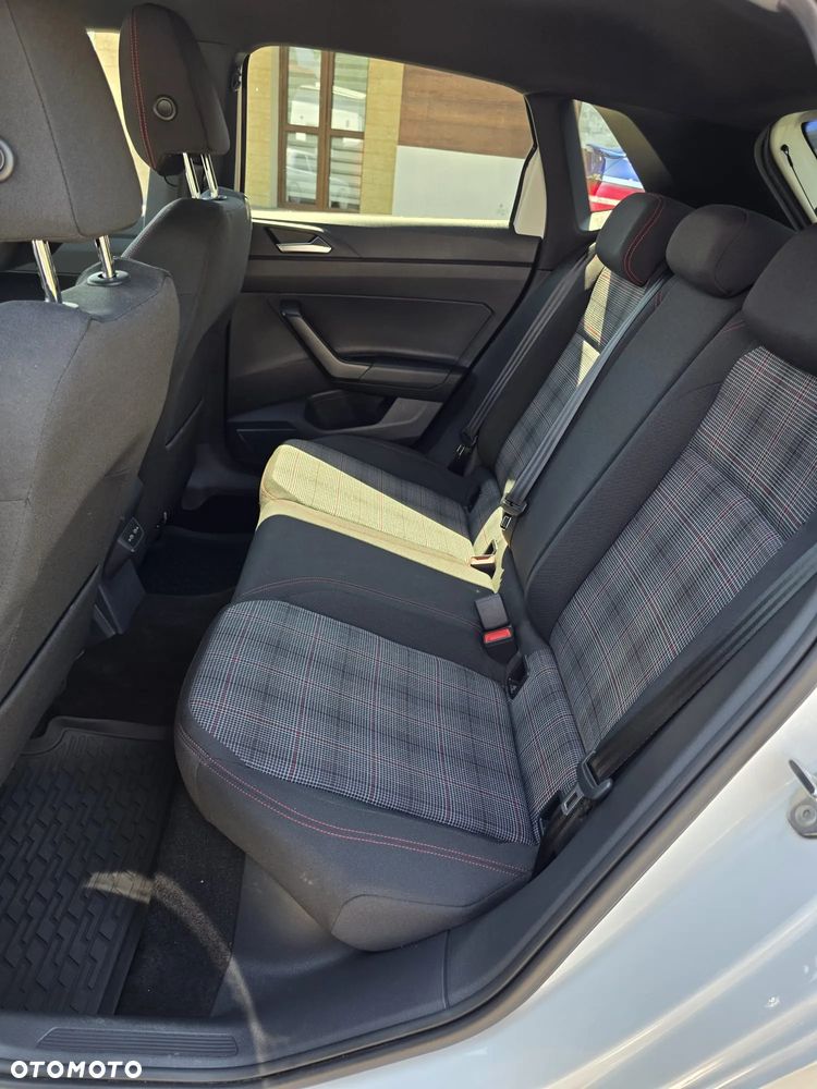 Volkswagen Polo - 26