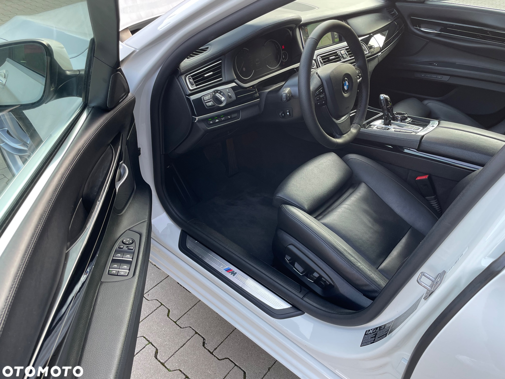 BMW Seria 7 740d xDrive - 15