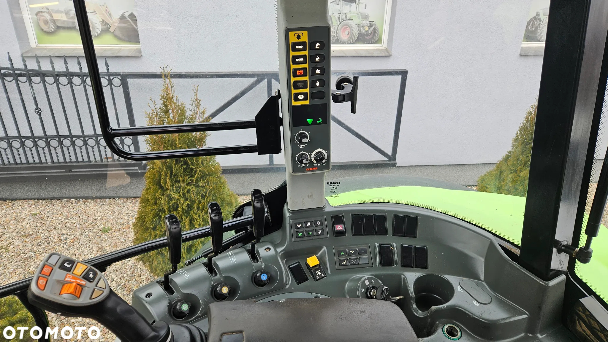 Claas Arion 460 - 17