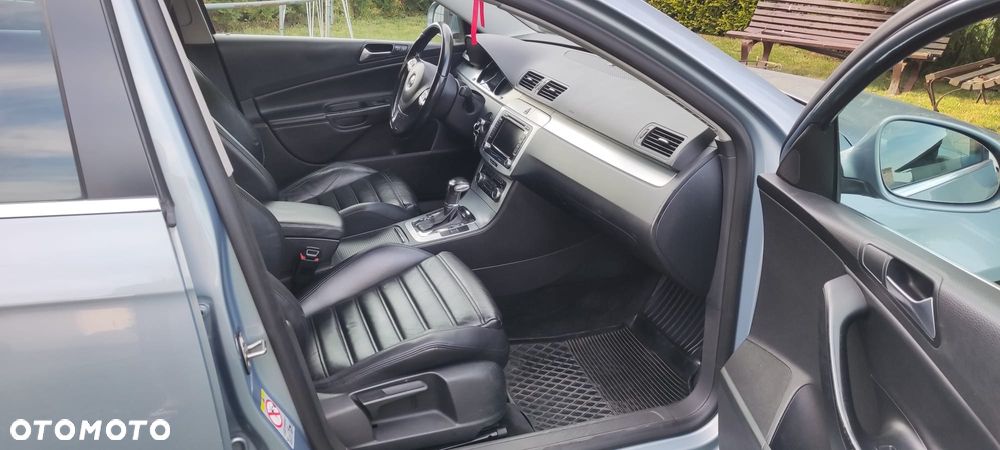Volkswagen Passat 2.0 TDI 4Mot Highline DSG - 9