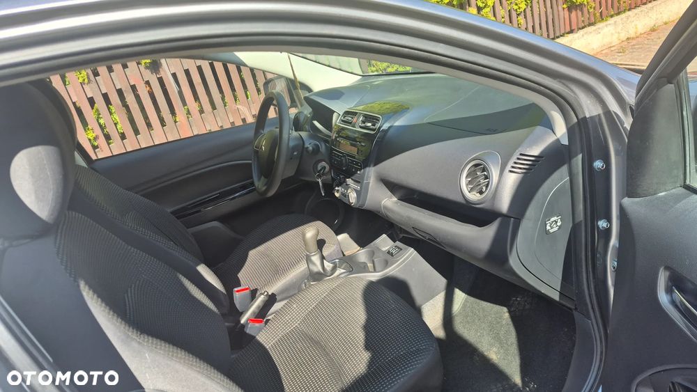 Mitsubishi Space Star 1.2 Intense - 20