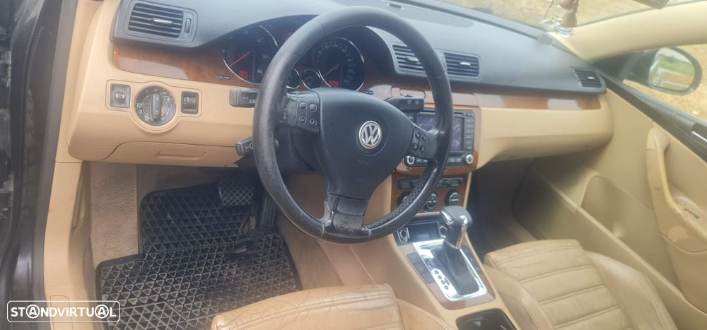 VW Passat 2.0 TDI Highline DSG - 4