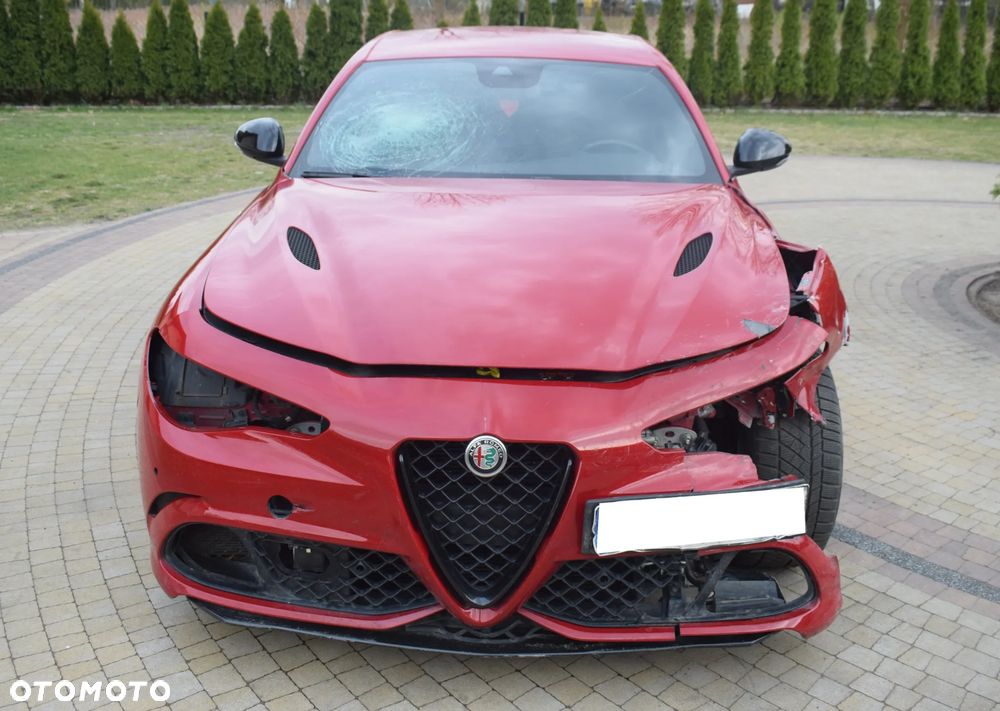 Alfa Romeo Giulia - 2
