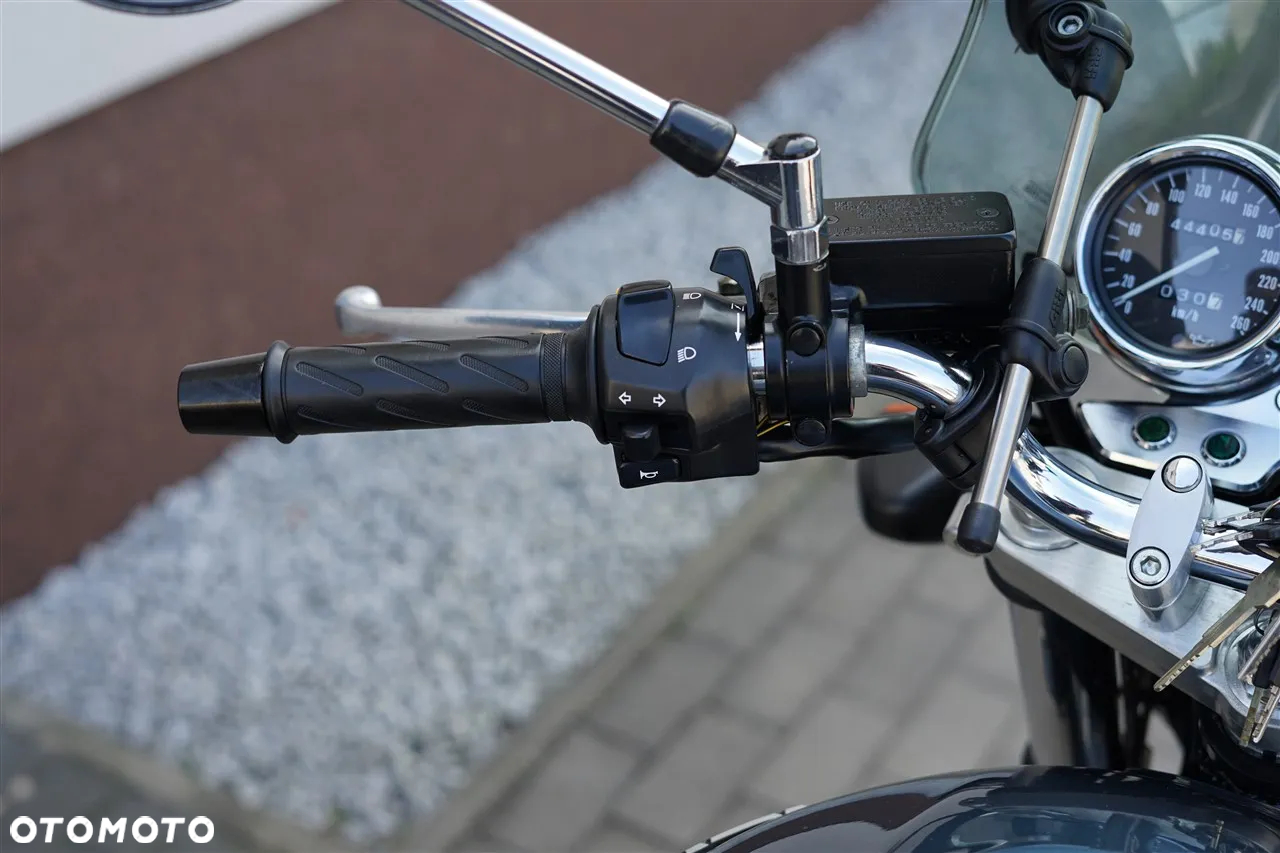 Suzuki GSX - 18