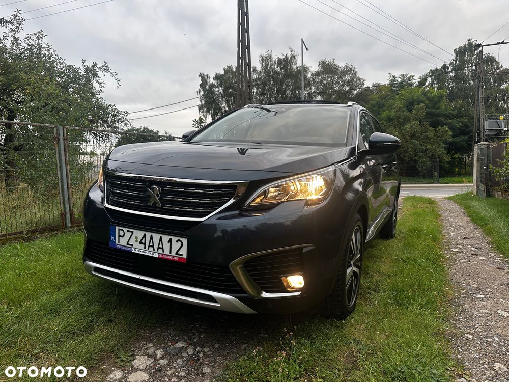 Peugeot 5008 PureTech 130 EAT8 Stop & Start Allure Pack - 1