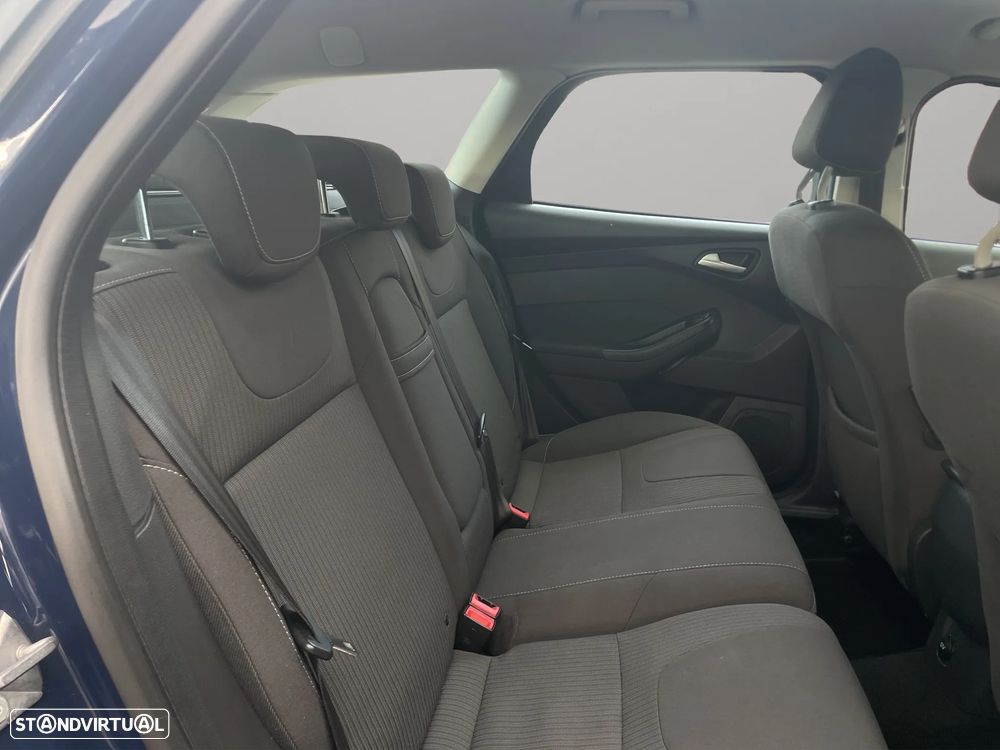 Ford Focus SW 1.6 TDCi Titanium Best - 18