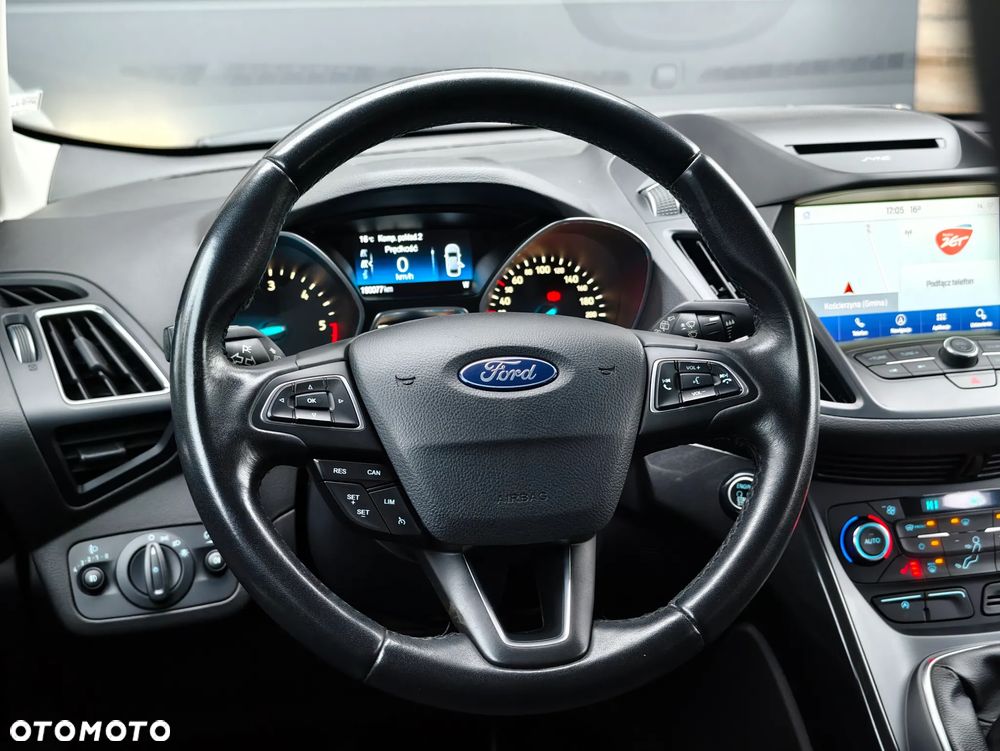 Ford Kuga 2.0 TDCi FWD Titanium - 29