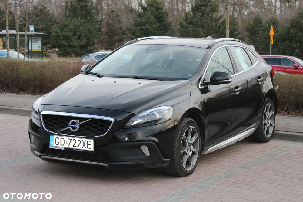 Volvo V40 Cross Country T3 Drive-E Ocean Race - 3