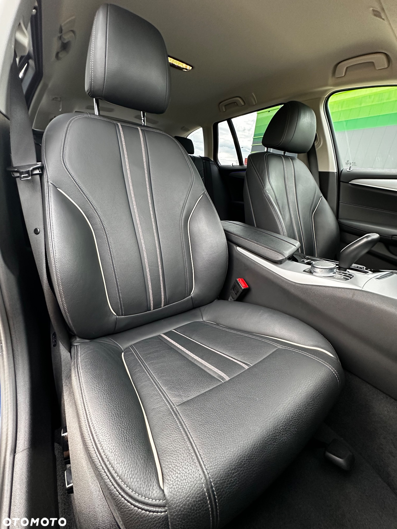 BMW Seria 5 520d Touring - 11
