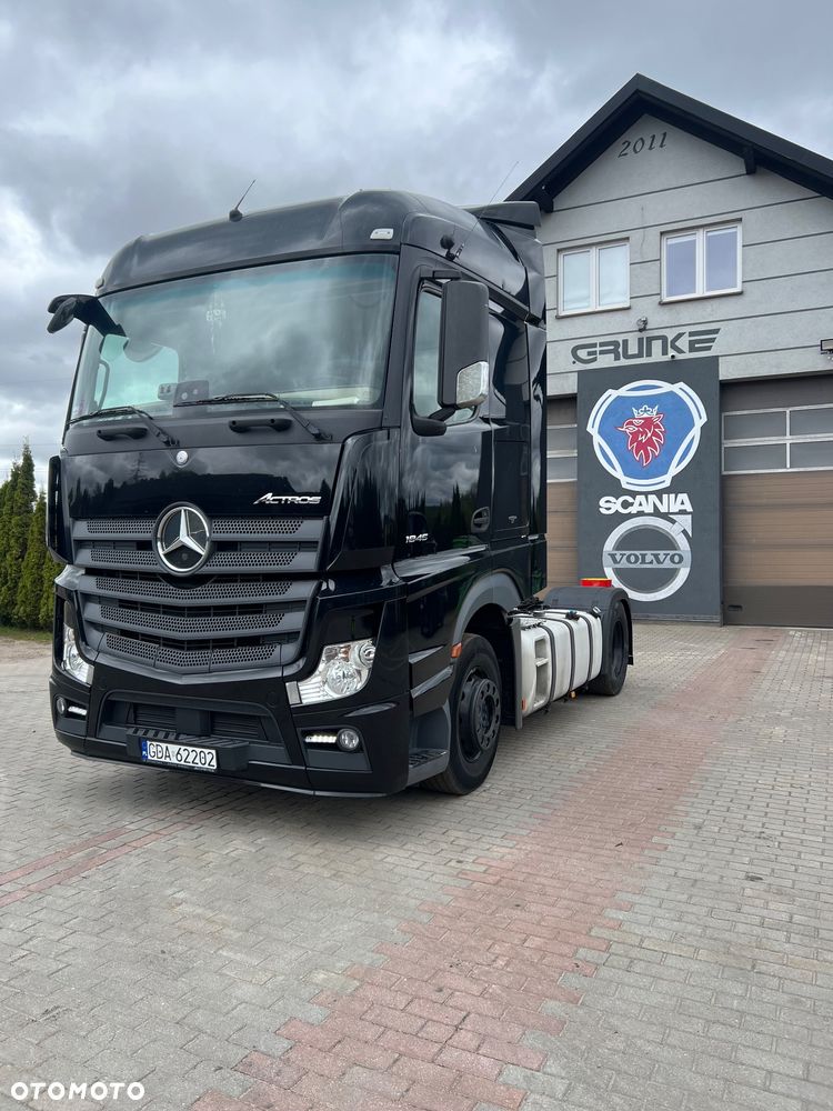 Mercedes-Benz Actros - 1